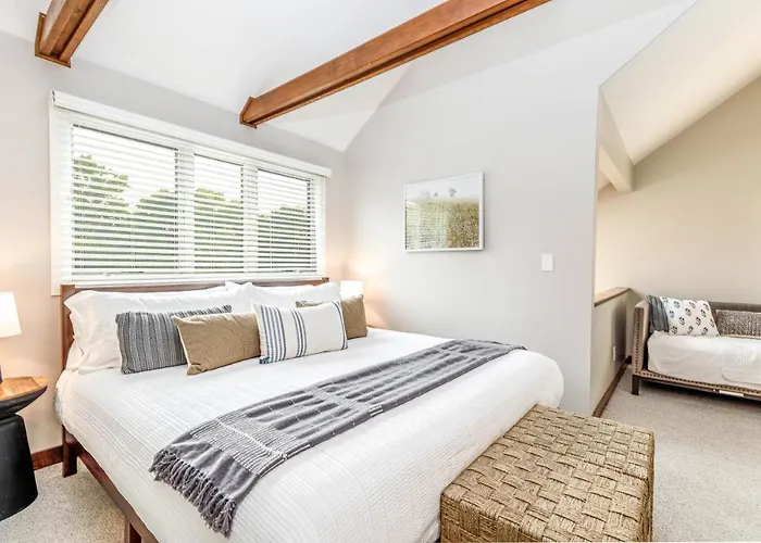 Fall Specials! Cozy King Beds, Pool Access, Territory Amenities, Fireplace, Great Location In Territory On Hébergement de vacances *