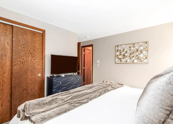 Fall Specials! Cozy King Beds, Pool Access, Territory Amenities, Fireplace, Great Location In Territory On * Galena