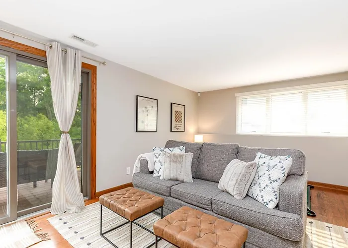 Fall Specials! Cozy King Beds, Pool Access, Territory Amenities, Fireplace, Great Location In Territory On Hébergement de vacances